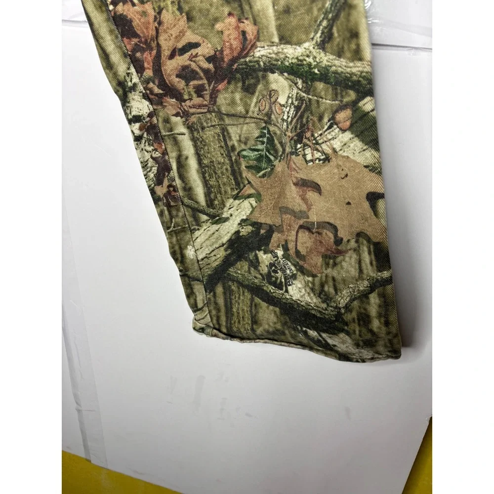 Mossy Oak distressed hole