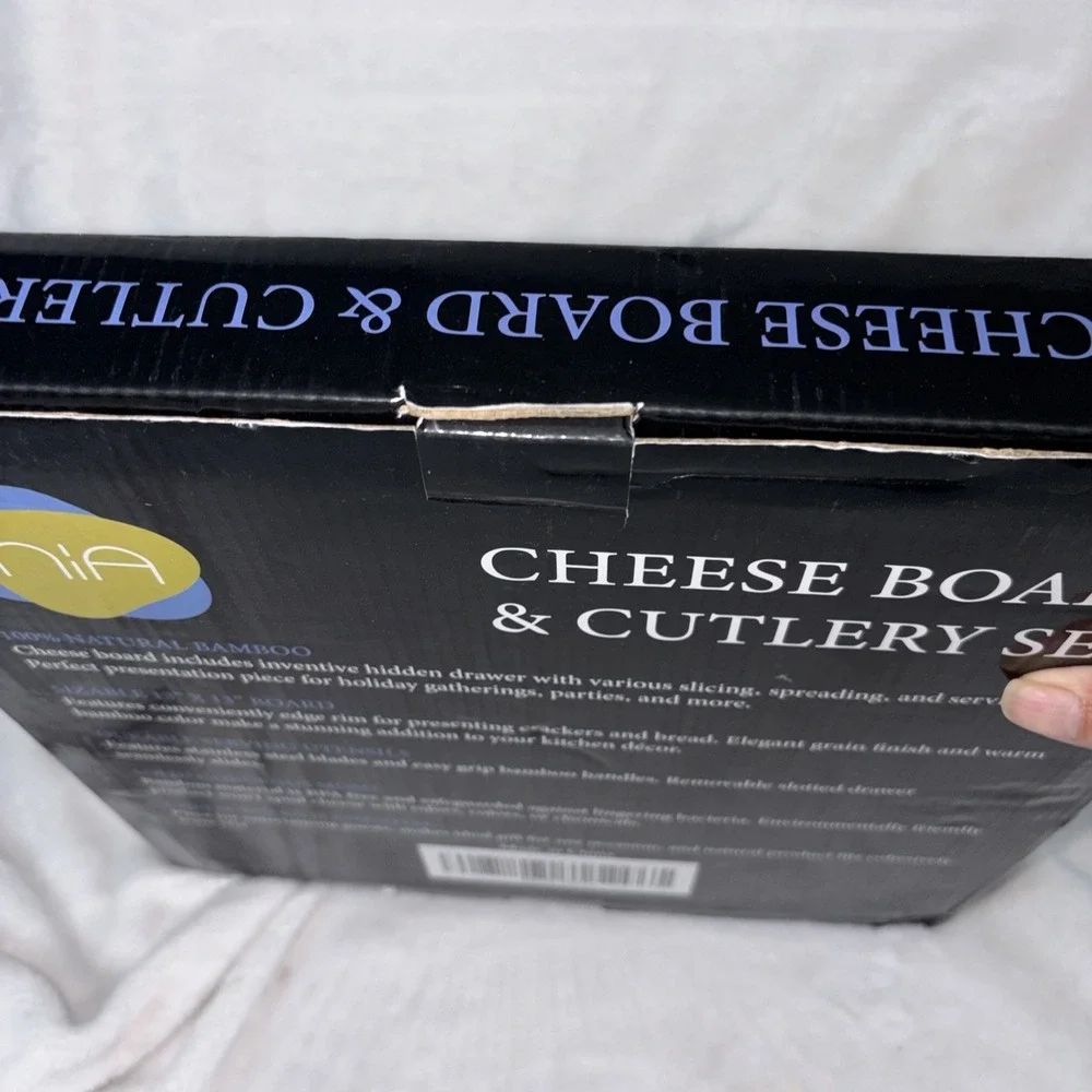 NIA‎ Cheeseboard And Cutlery Set Party Appetizer Tray Picnic Accessories EUC