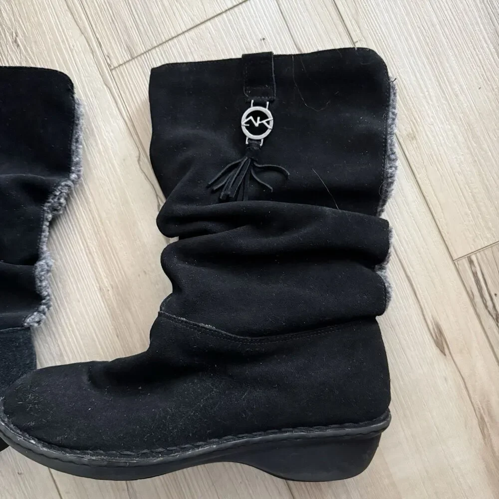 Anne Klein black boots kail