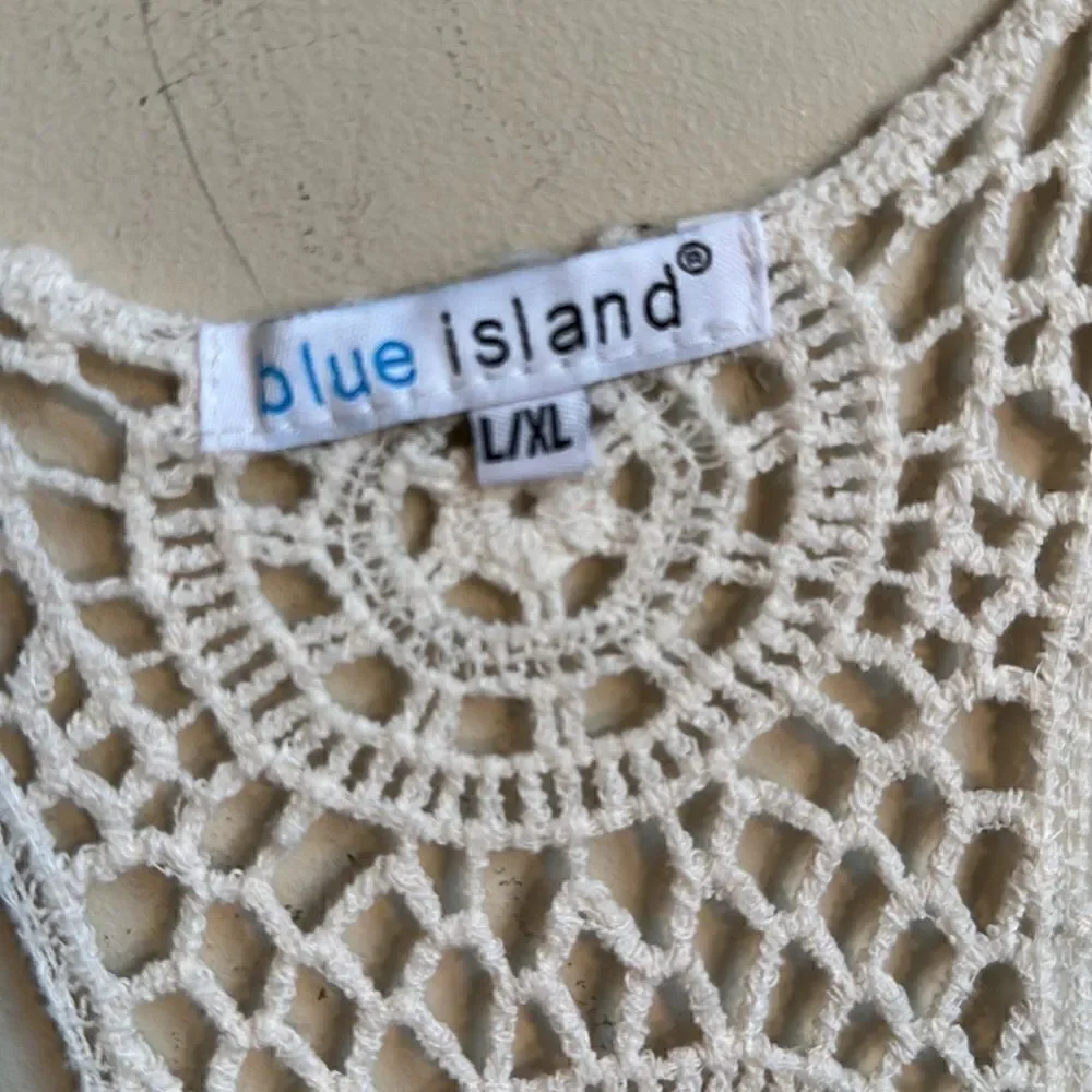 blue island ivory crochet