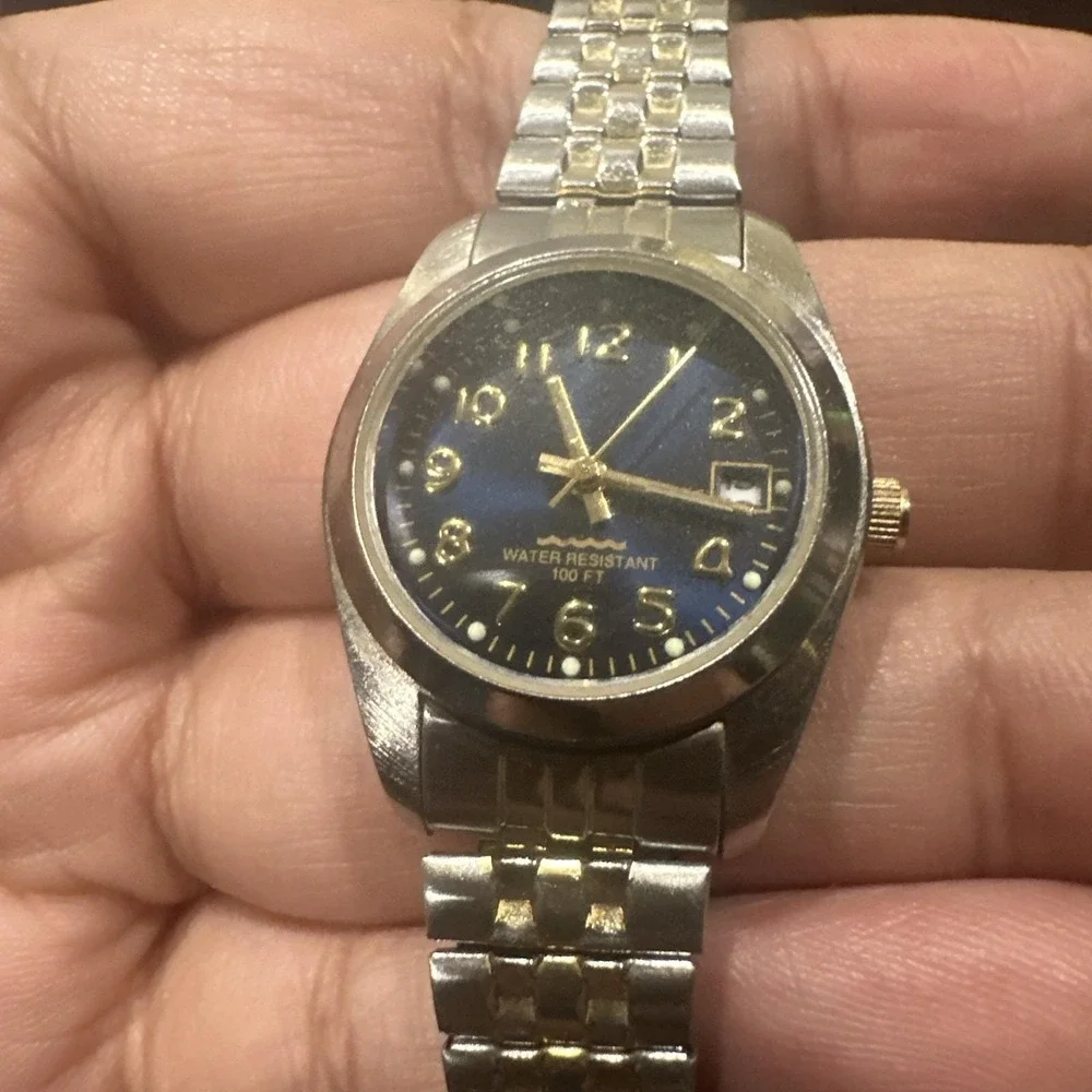 Working Vintage Watch Blue‎ Dial 25mm w/ Two Toned Stainless Steel Stretch Band
