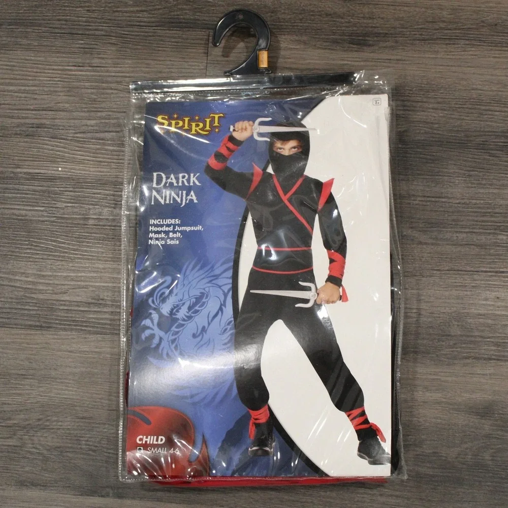 Spirit Halloween Dark Ninja Costume Child Size Small 4-6 Includes Sais READ DESC