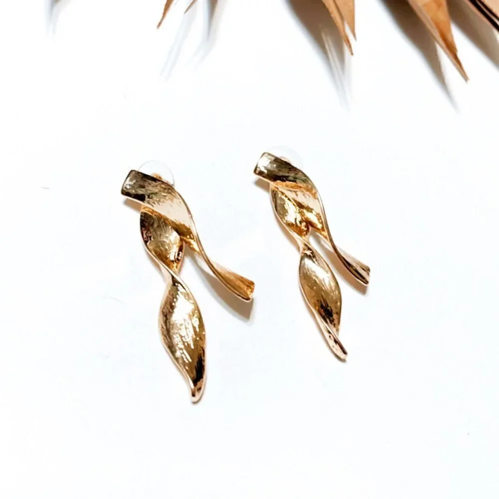 Anthropologie geo twist