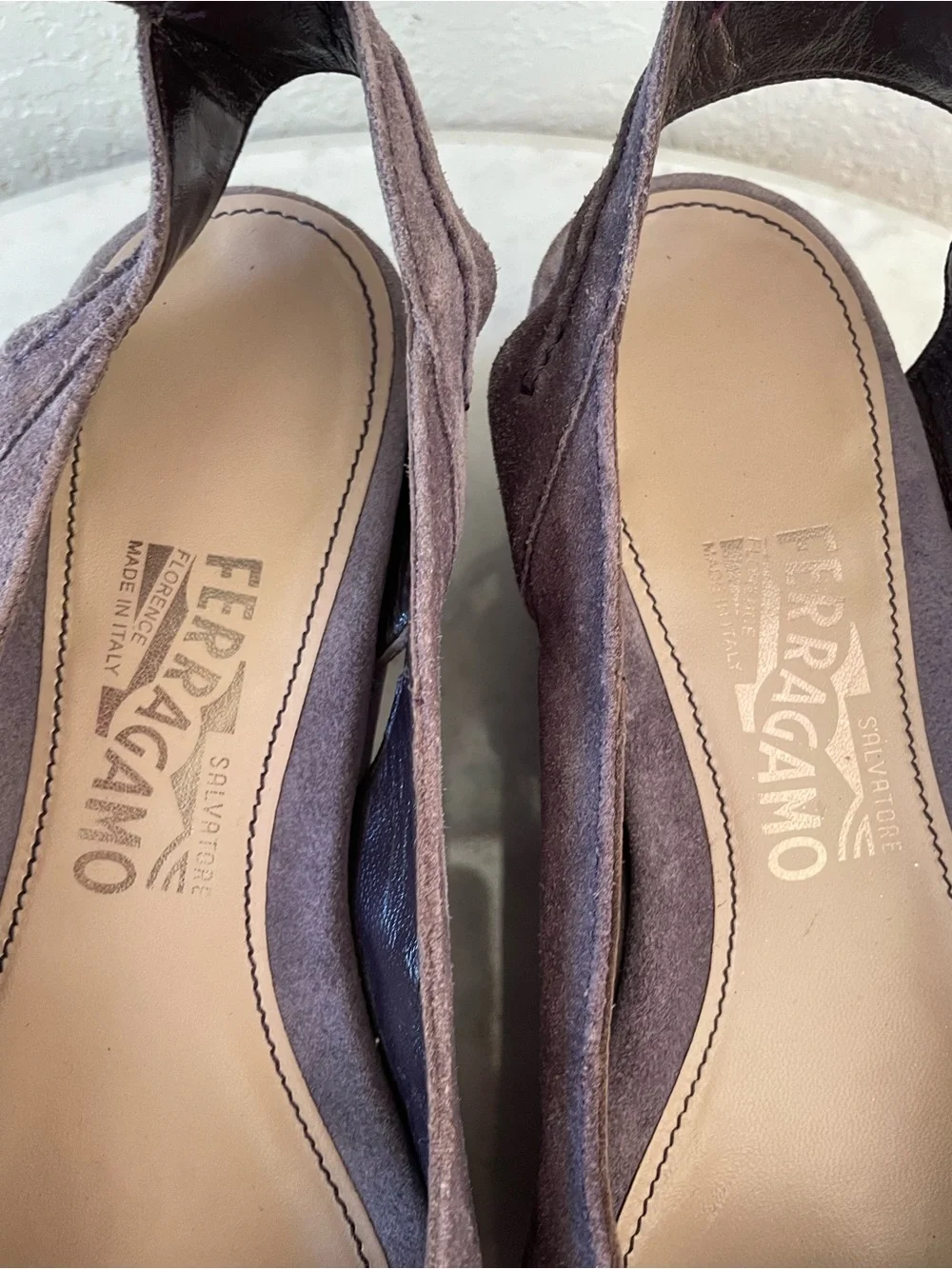 Vintage Ferragamo Leather Platform Sandals Women’s Size 9