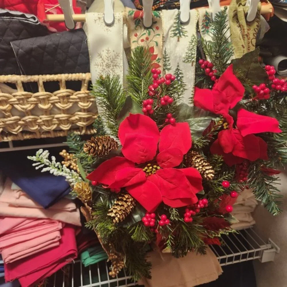 Christmas Poinsettia Door Swag Red Floral‎ Pine Cone Berry Wreath Accent