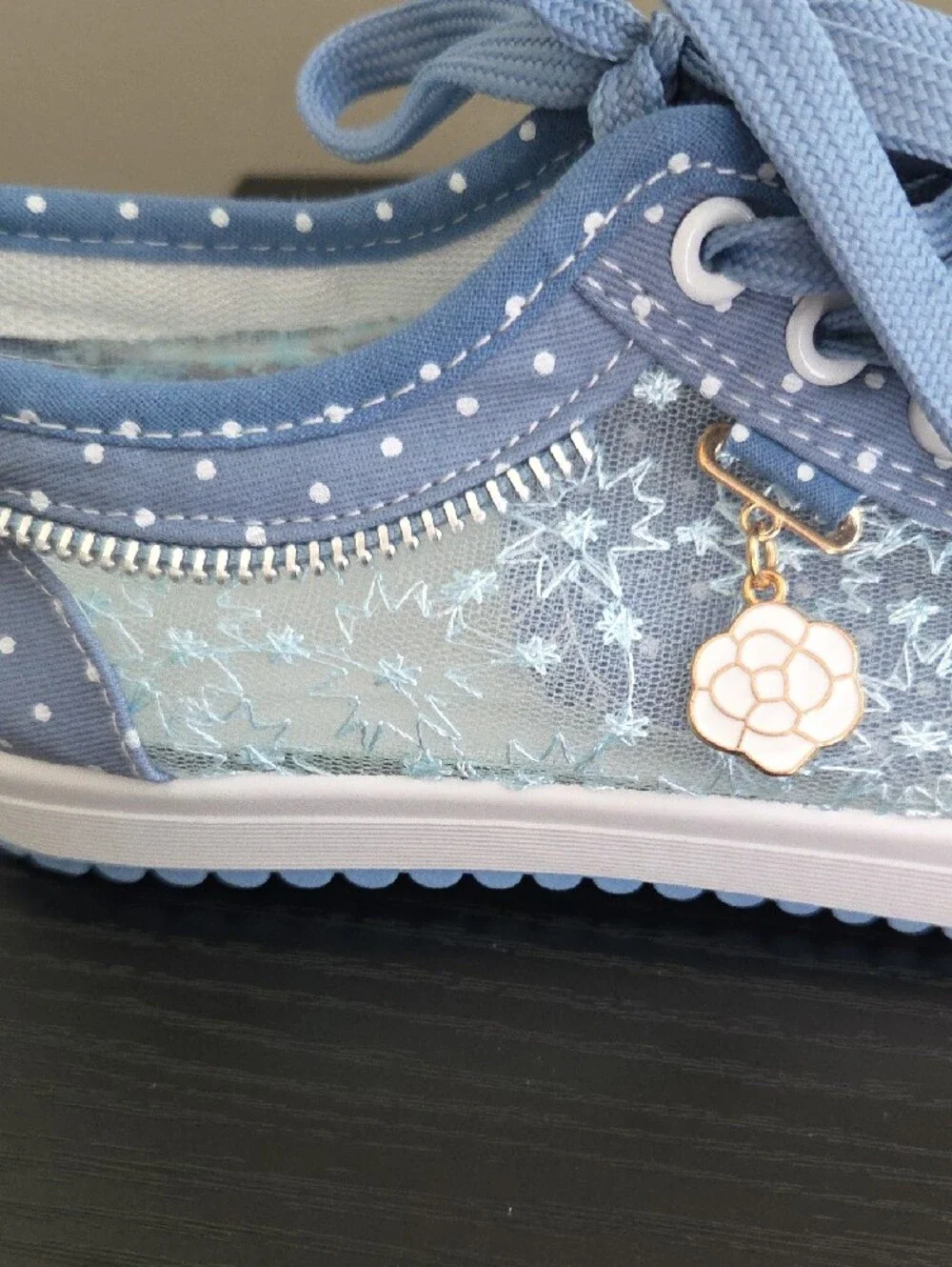 NWOT Womens Fancy Sneakers