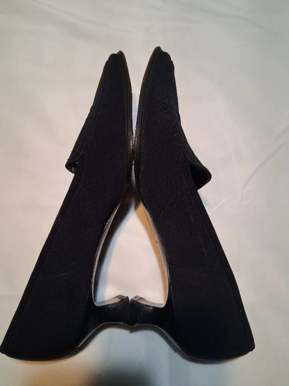 Stuart Weitzman brand stuart