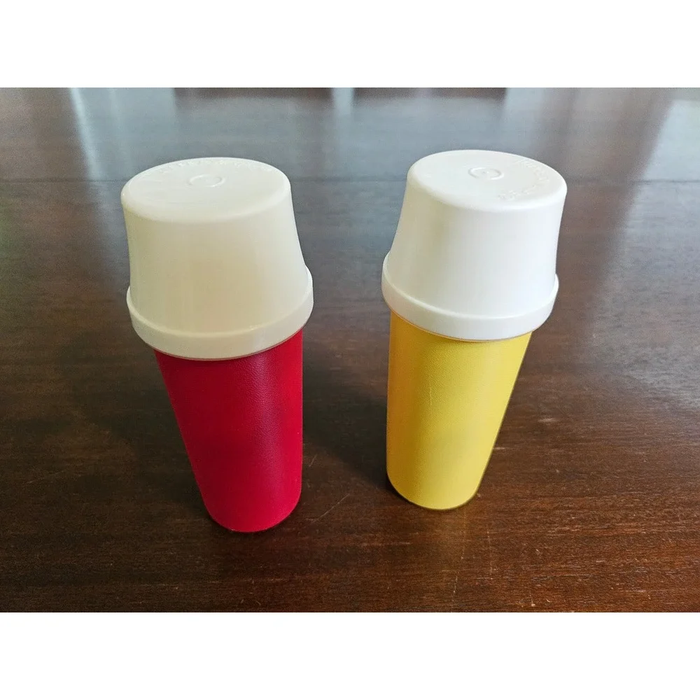 Tupperware vintage tabletop