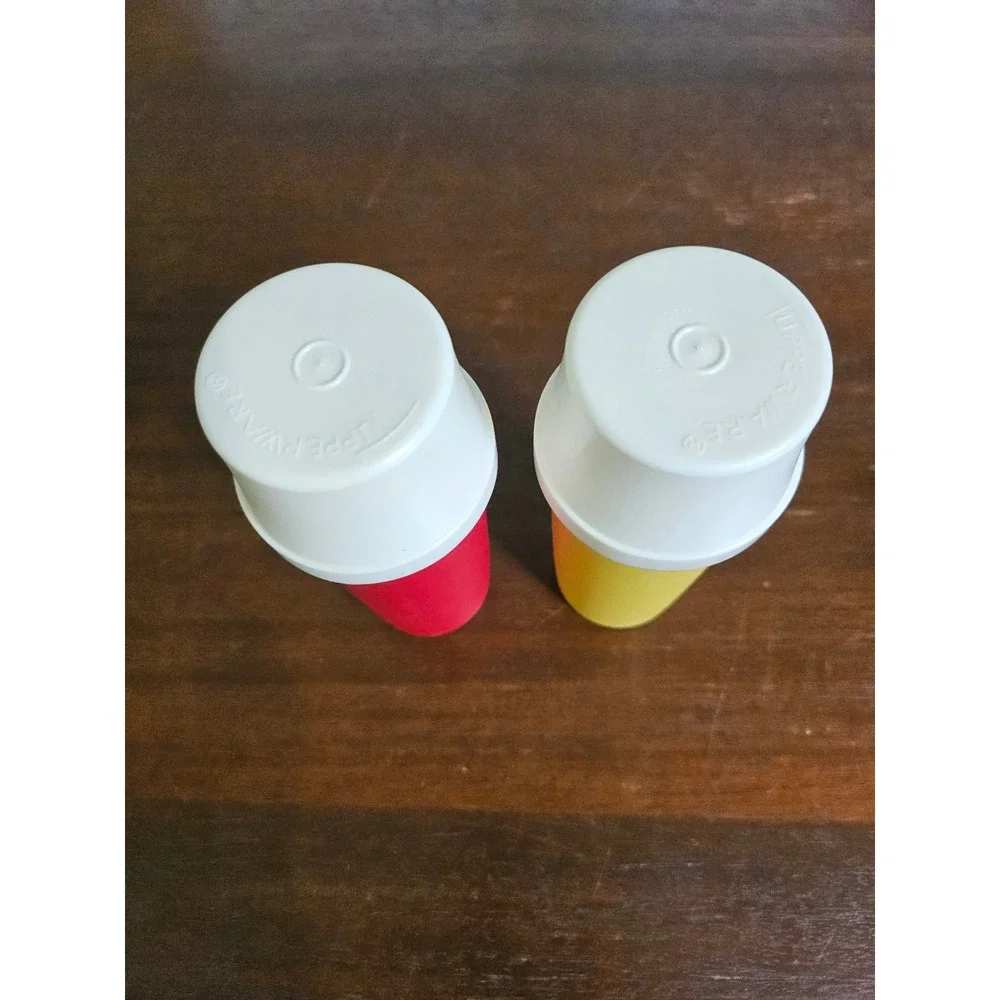 Tupperware vintage tabletop