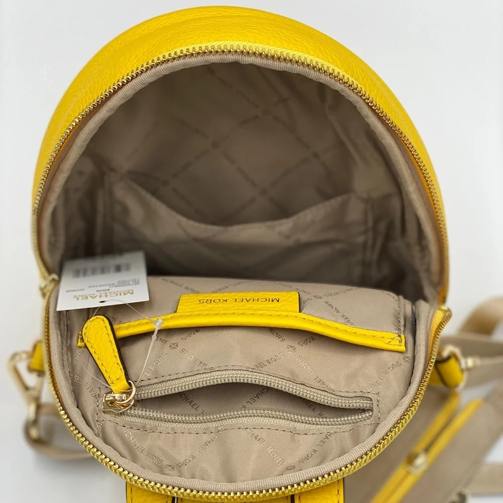 Michael Kors hardware pebbled