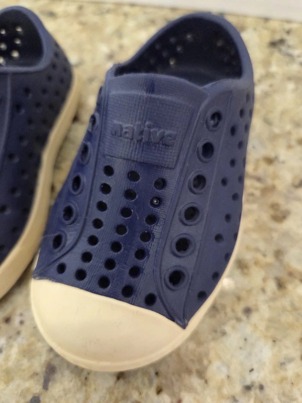Native Jefferson Kids Toddler Slip-On Shoes Navy Blue White Size 5 c5 Waterproof