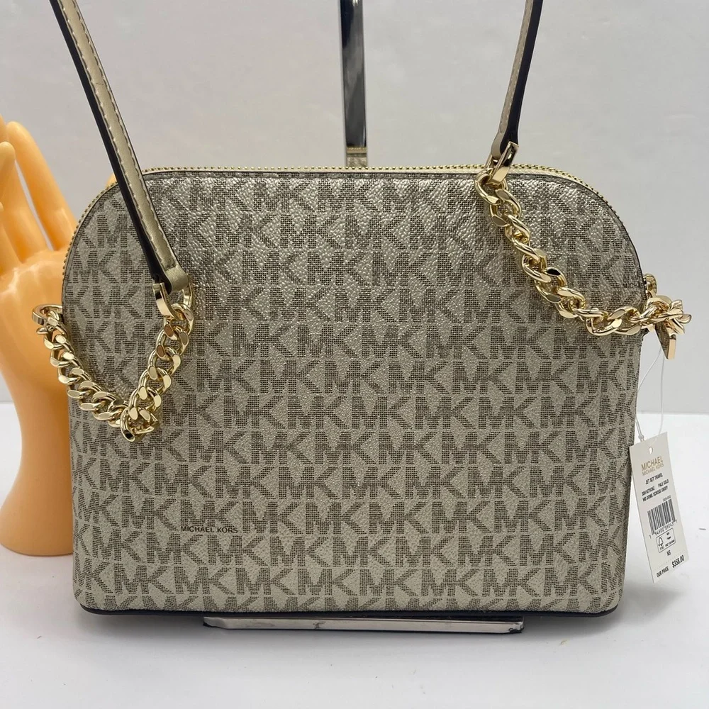 Michael Kors chic shoulder