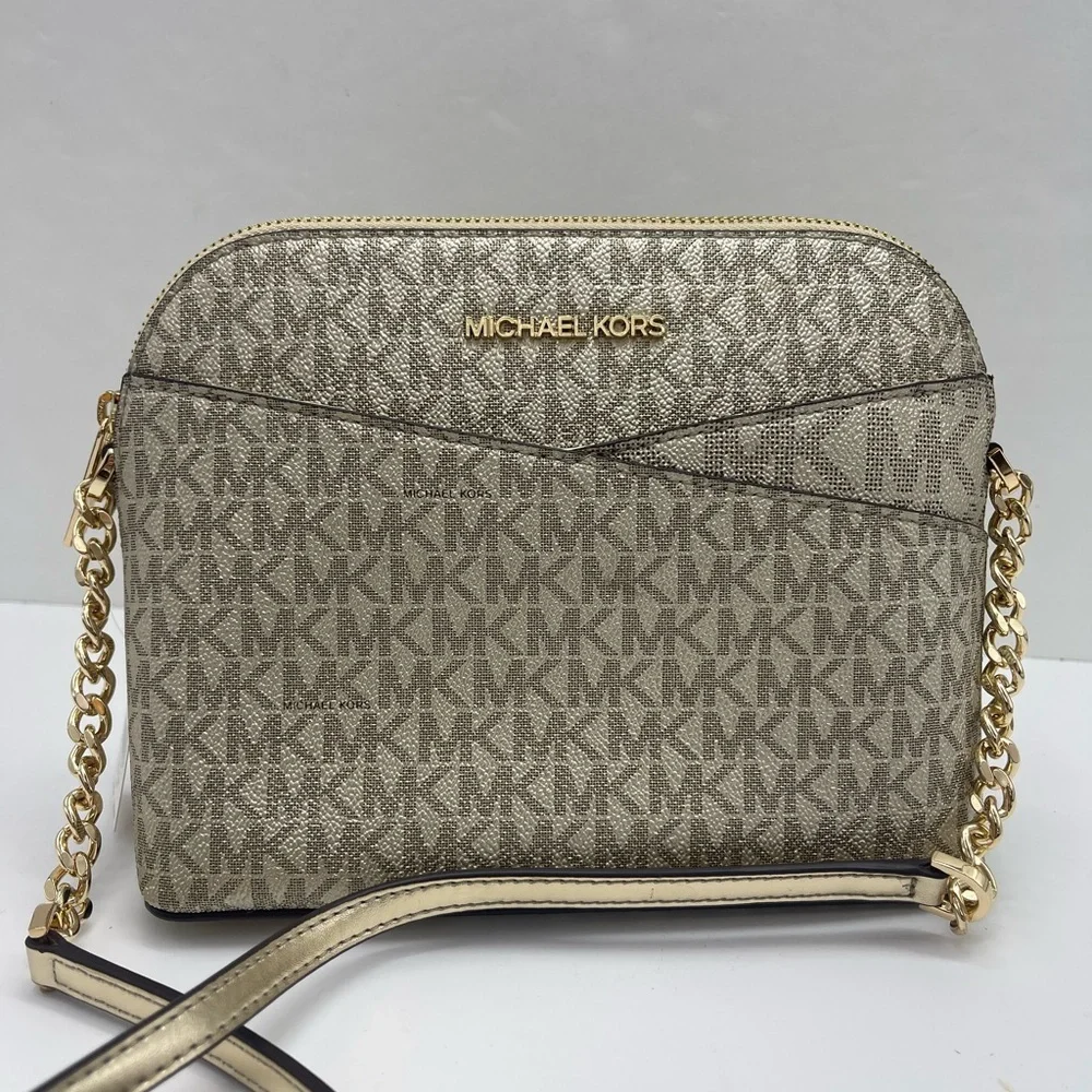 Michael Kors chic shoulder