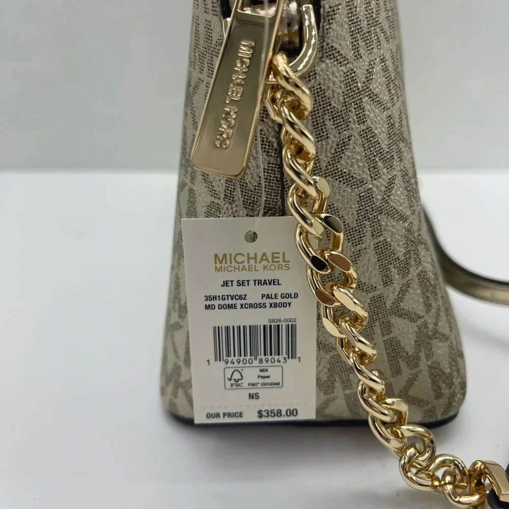 Michael Kors chic shoulder