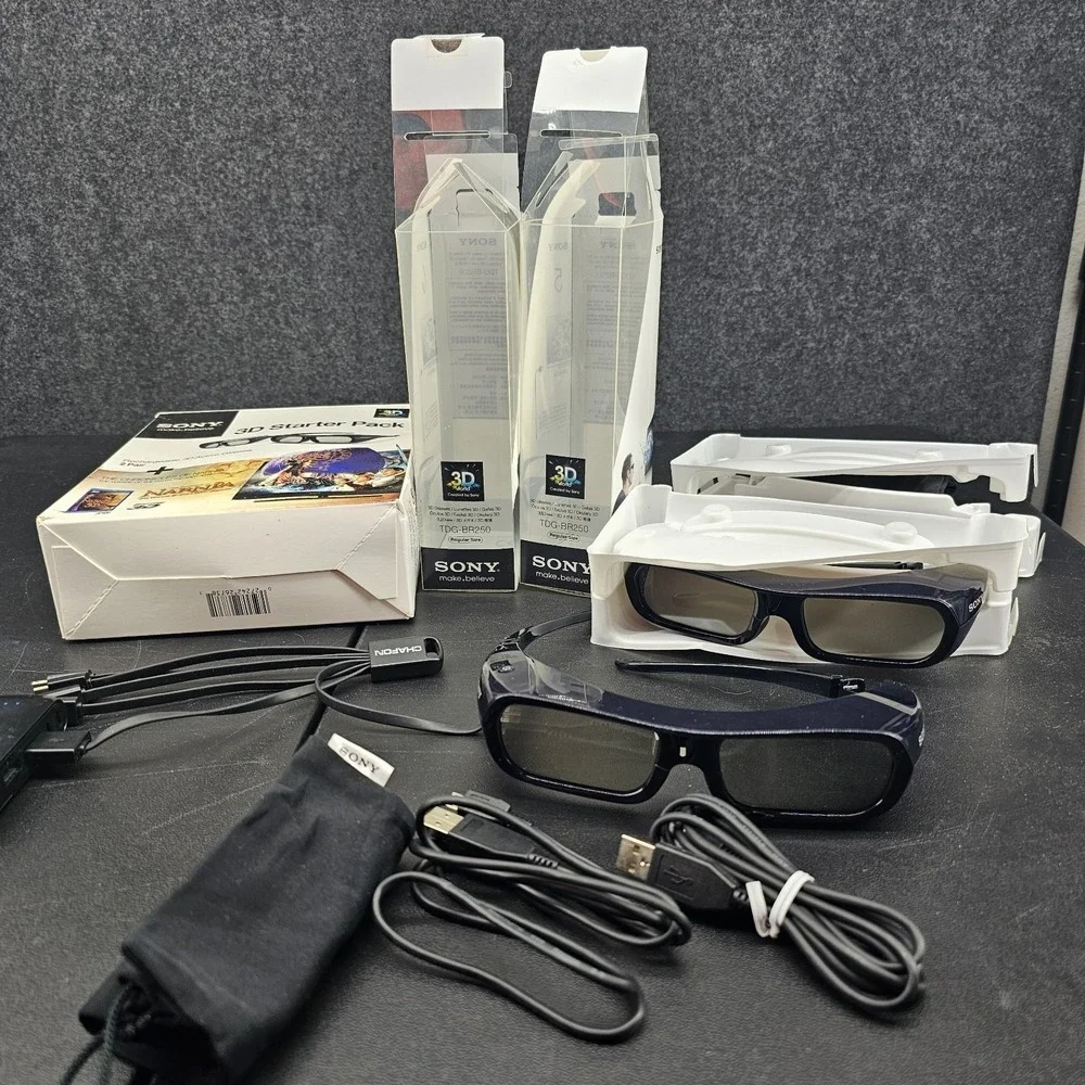2 SONY 3D Glasses Black HU099FS w Dust Jacket Drawstring Cases DVD Not Included