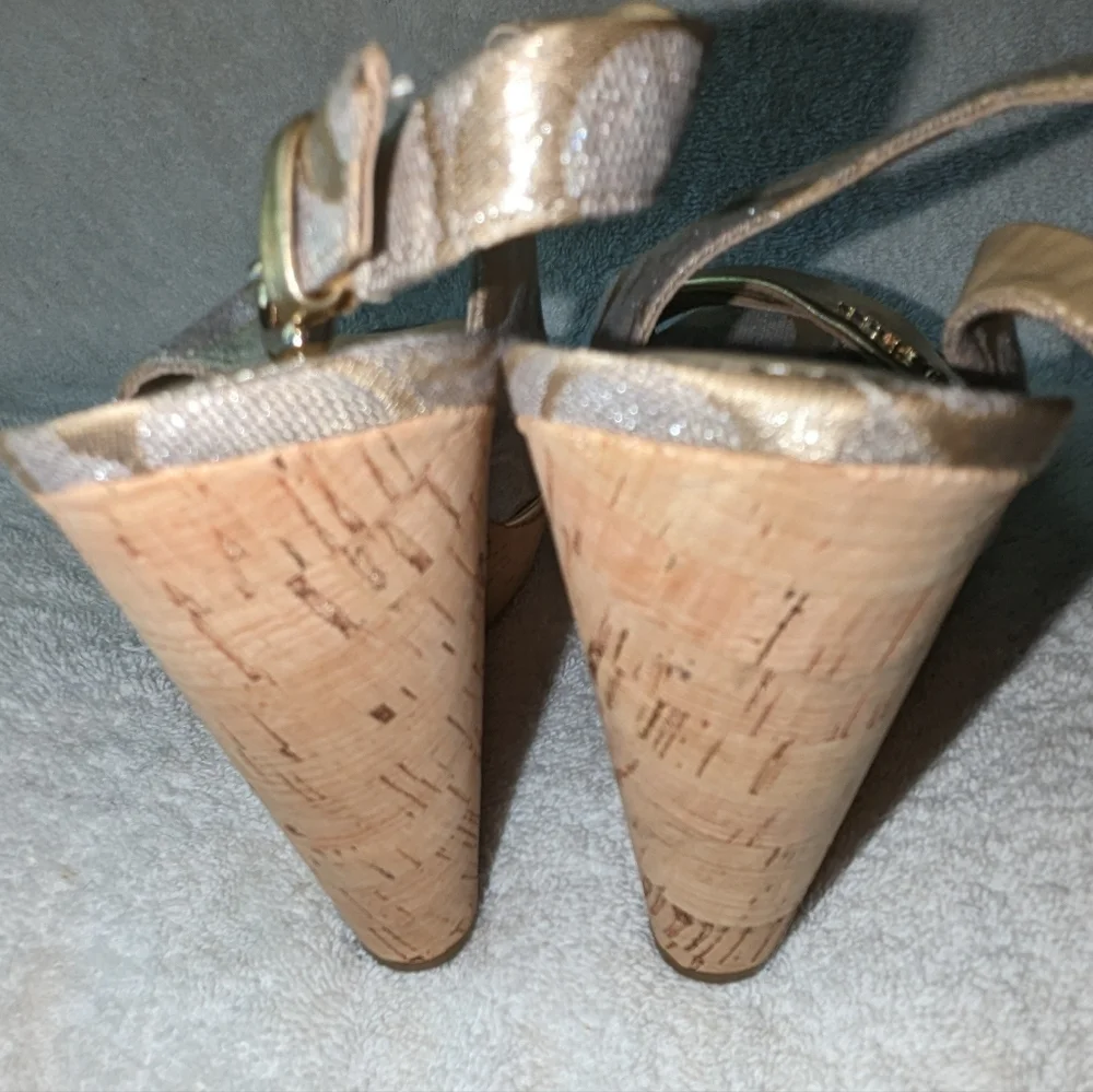 Vintage Coach Jesse wedge cork heeled sandals. 7.5