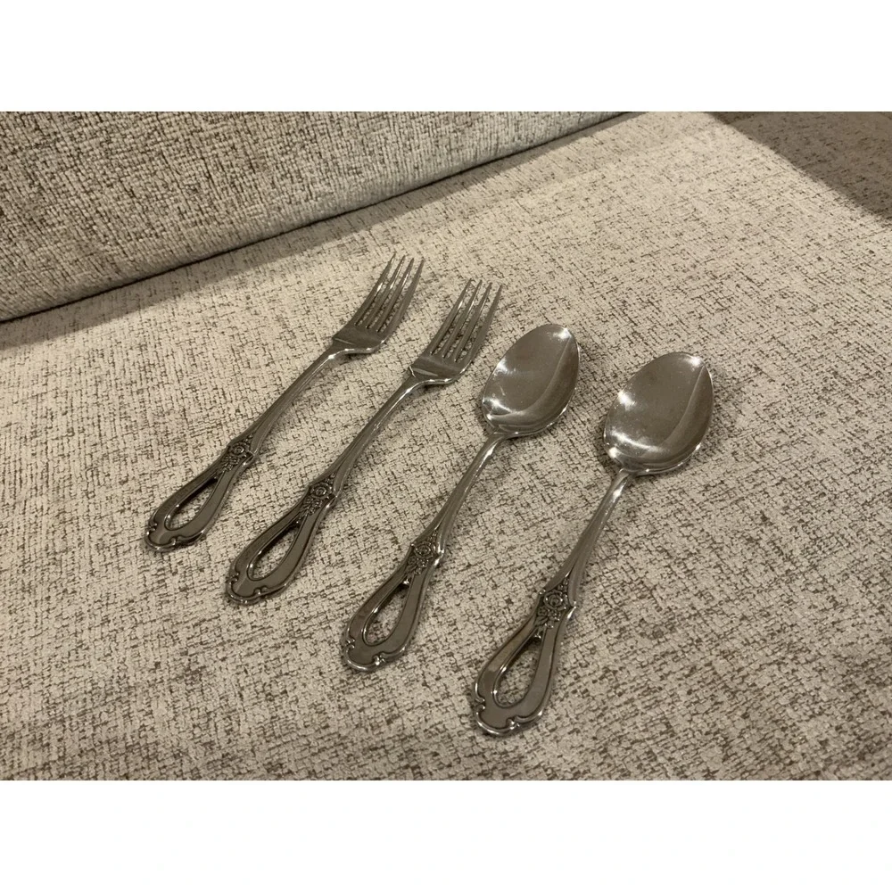 Oneida stainless steel