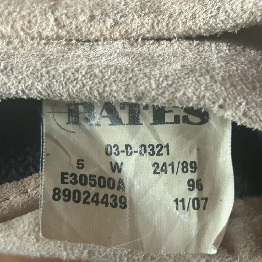 Bates gore tex