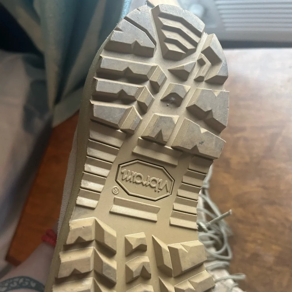Bates gore tex
