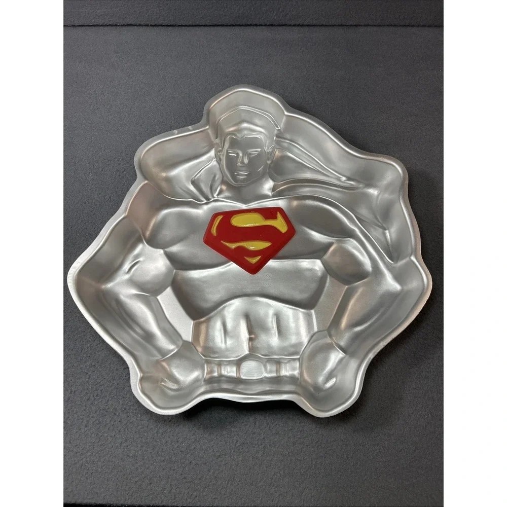 Wilton Super‎ Hero Cake Pan - 1977 Vintage DC Comics - Makes Superman Or Batman