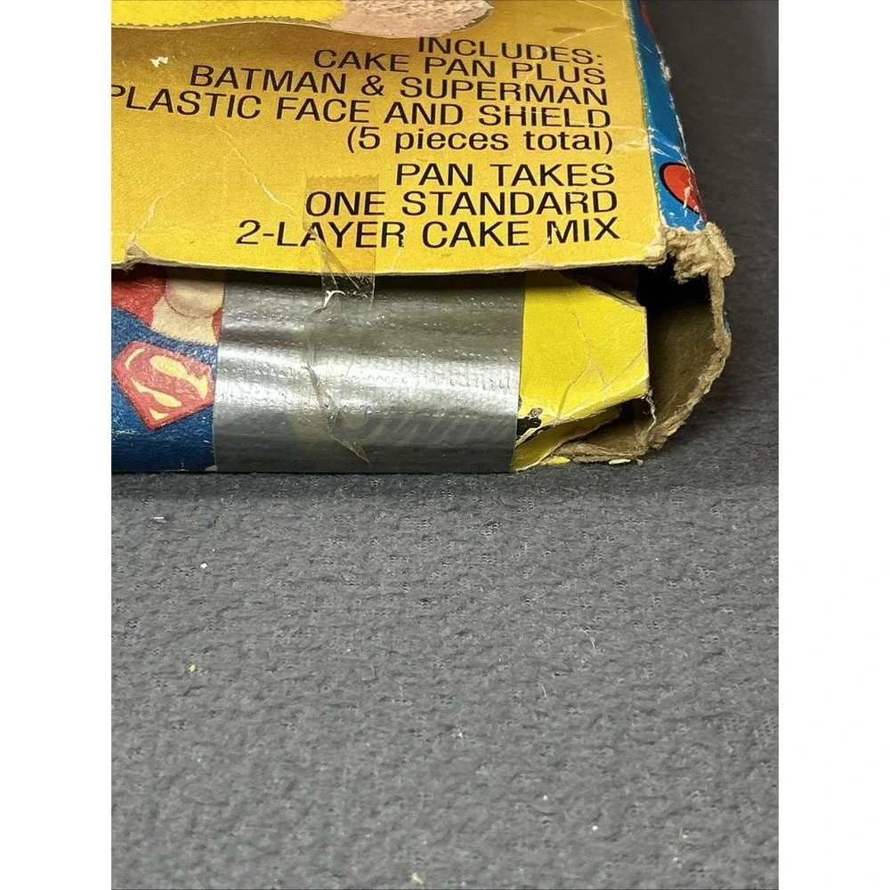 Wilton Super‎ Hero Cake Pan - 1977 Vintage DC Comics - Makes Superman Or Batman