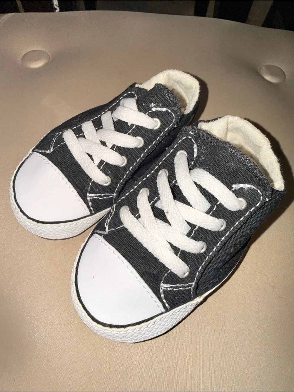 Converse black canvas