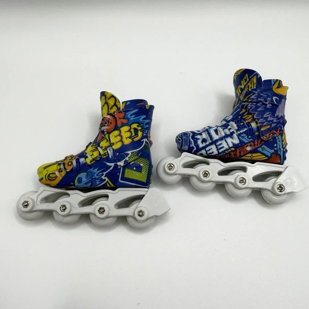 1‎ Pair Mini Finger Shoes Cool Mini Skate Shoes Mini Finger Roller Skates