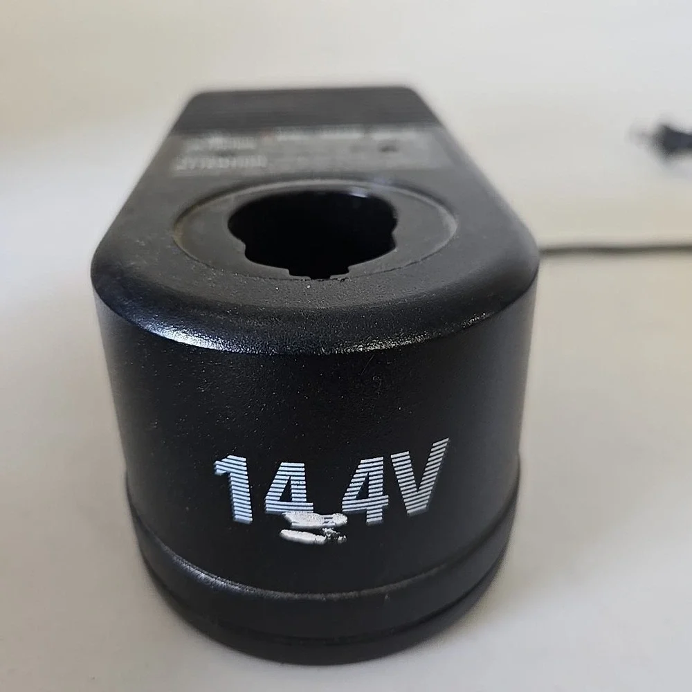 Black‎ and Decker 486910-04 14.4v Charger