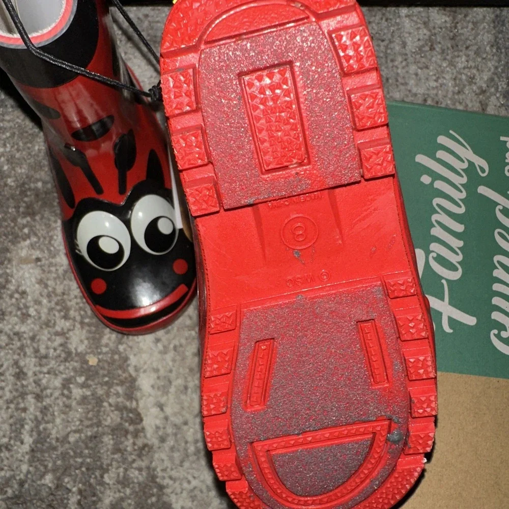 Western Chief cozy your