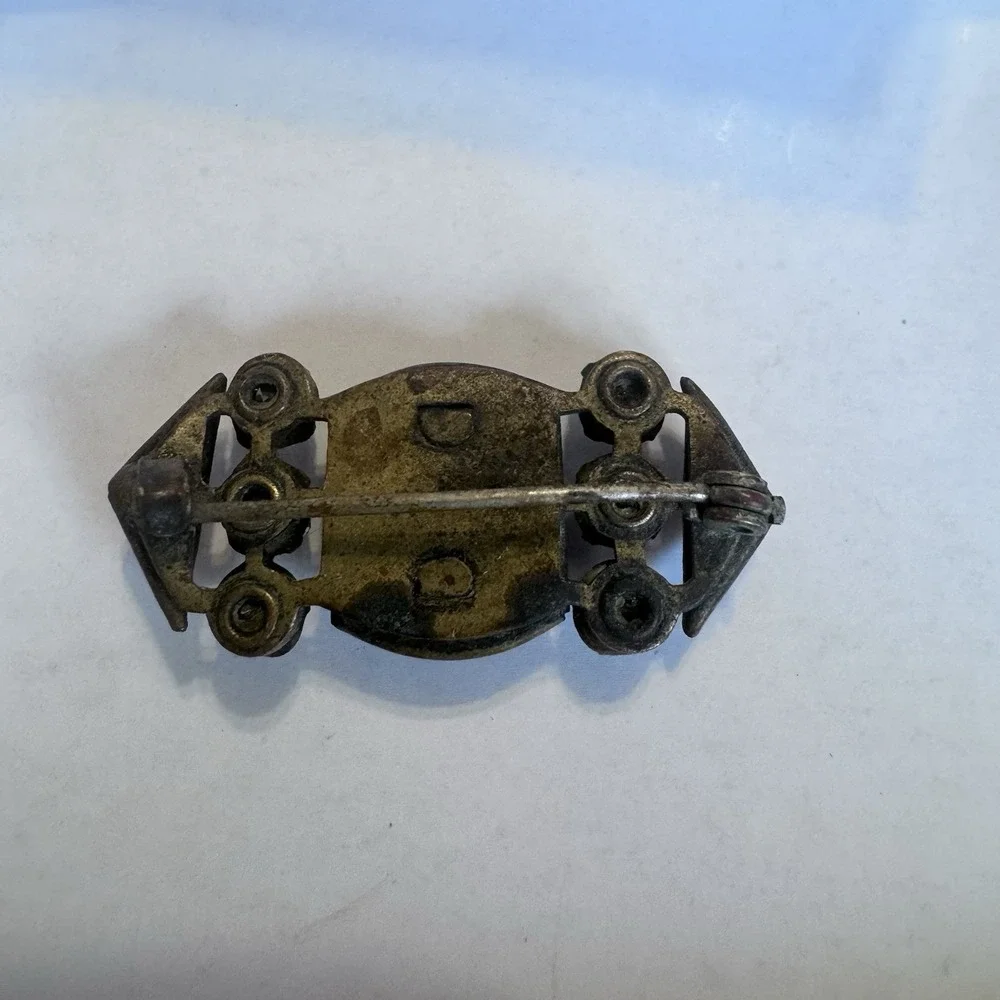 The Unbranded Brand antique art