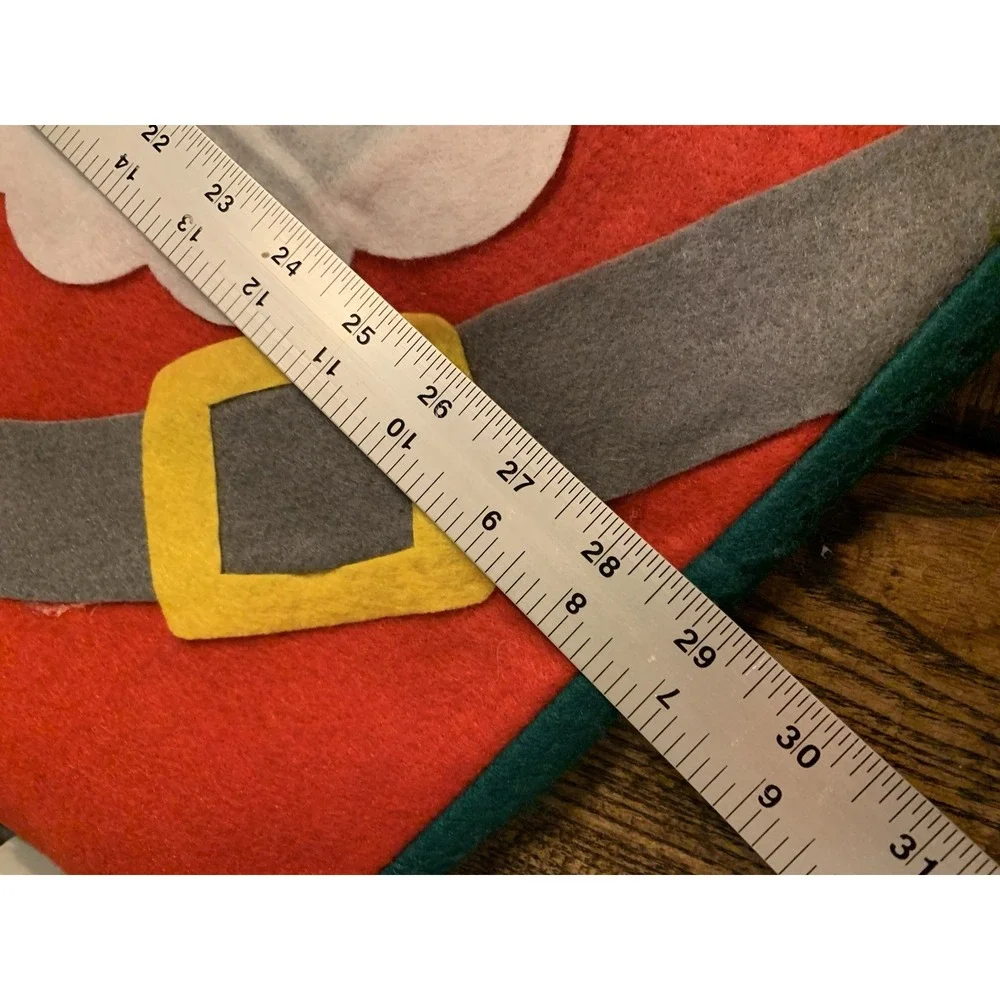 N/A vintage felt