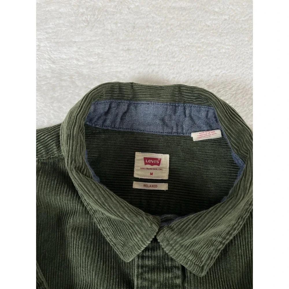 Levis levis green