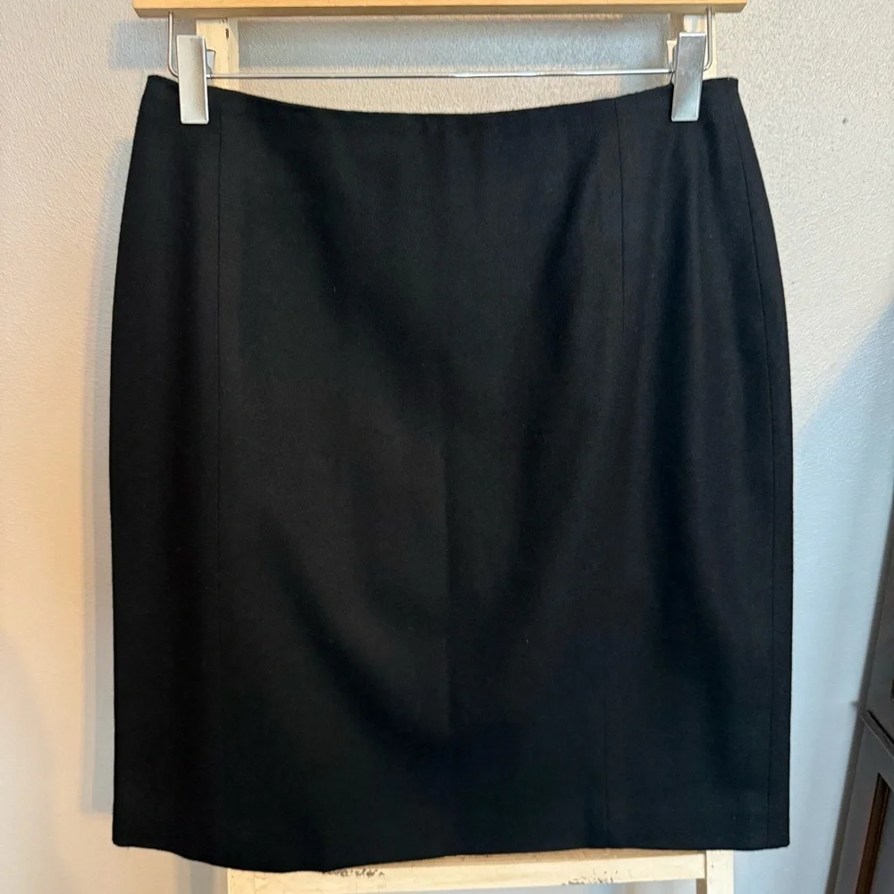 Vintage KGR Black Women's Mini Skirt 100% Pure Wool Size 10