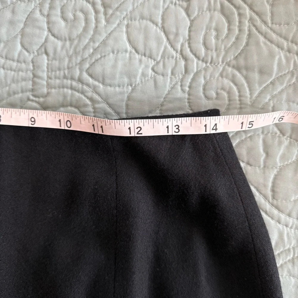 Vintage KGR Black Women's Mini Skirt 100% Pure Wool Size 10