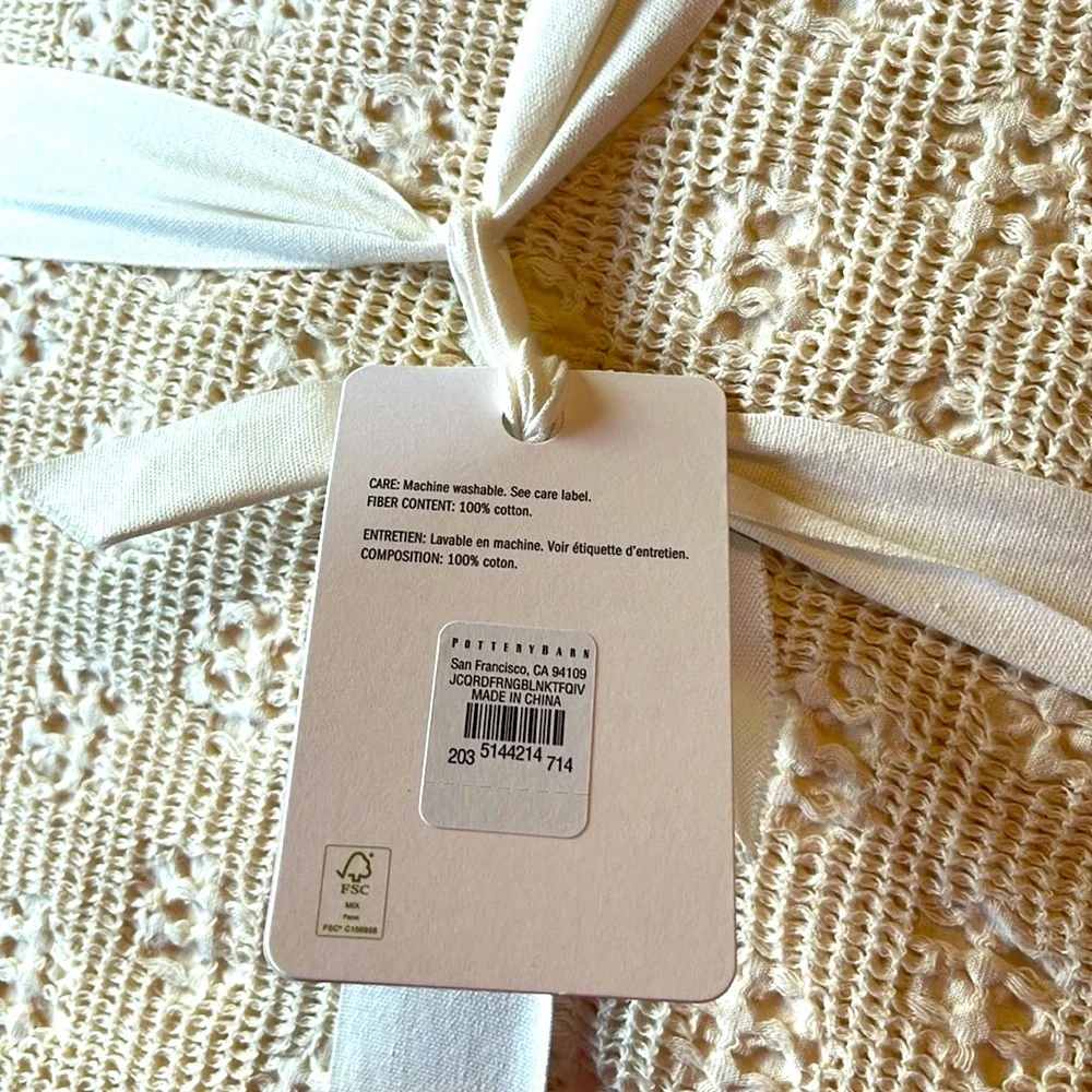 Pottery Barn Cotton Jacquard Fringe Blanket in Ivory Full/Queen NWT