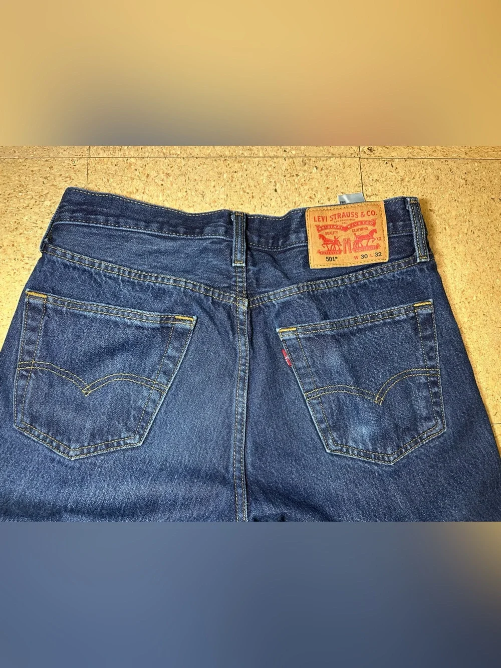 Levi 501 Mens Jeans Denim Dark Wash Blue Straight Leg Button Fly Casual Sz 30x32