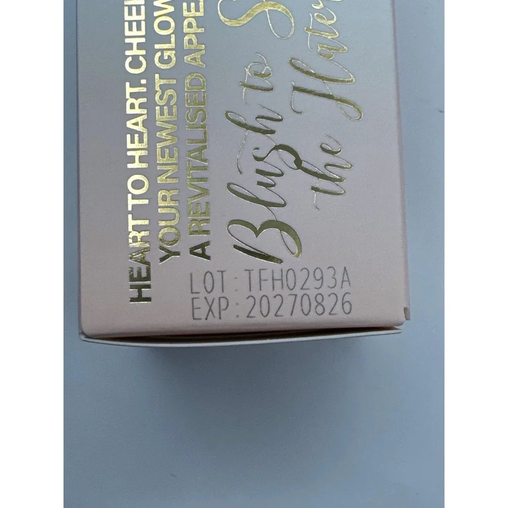P Louise loose powder