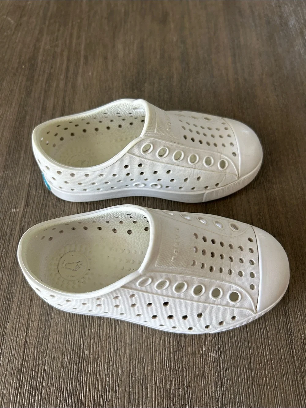Native Jefferson Kids Water Shoe Slip-On White, Size C7.