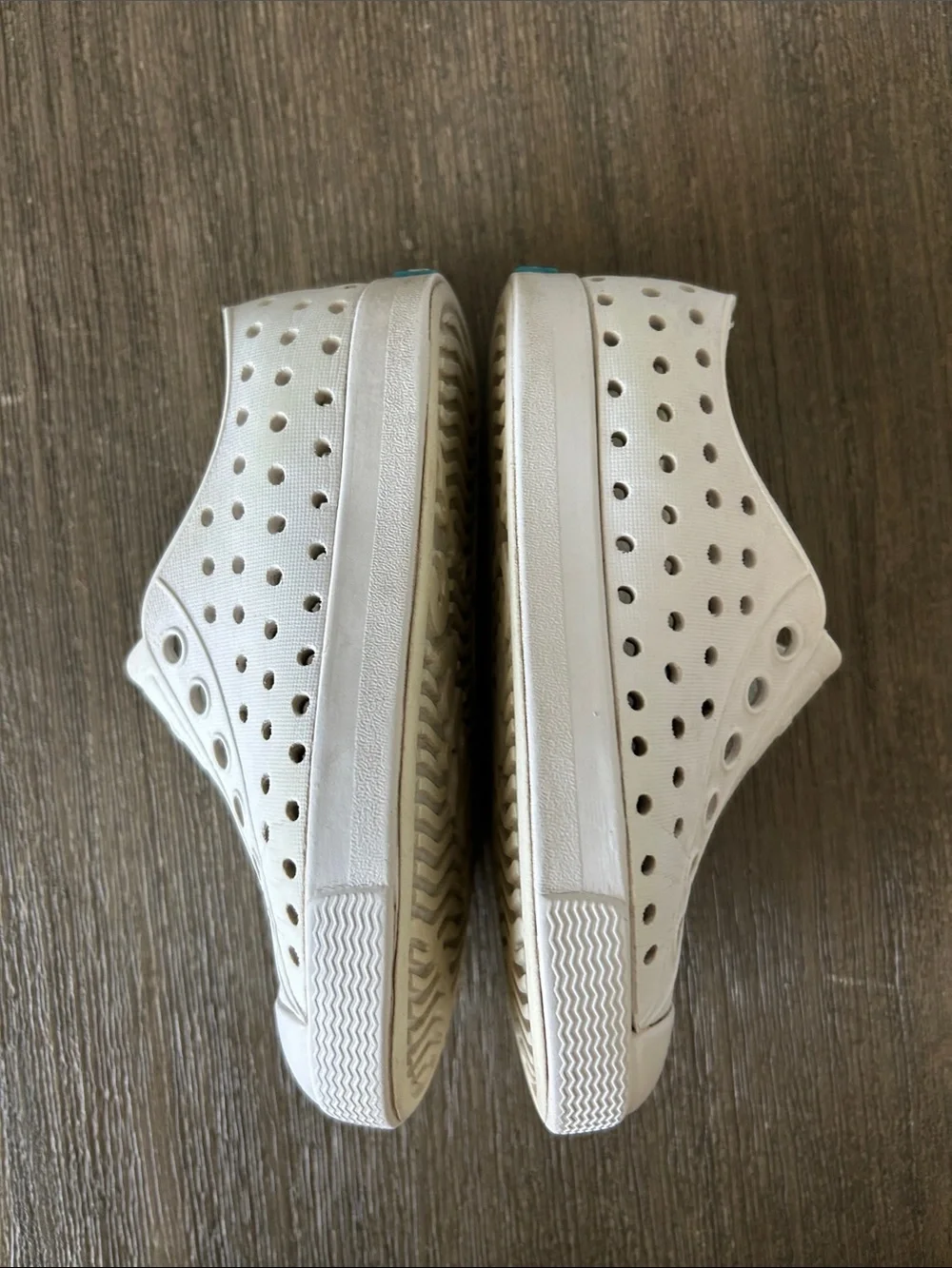Native Jefferson Kids Water Shoe Slip-On White, Size C7.
