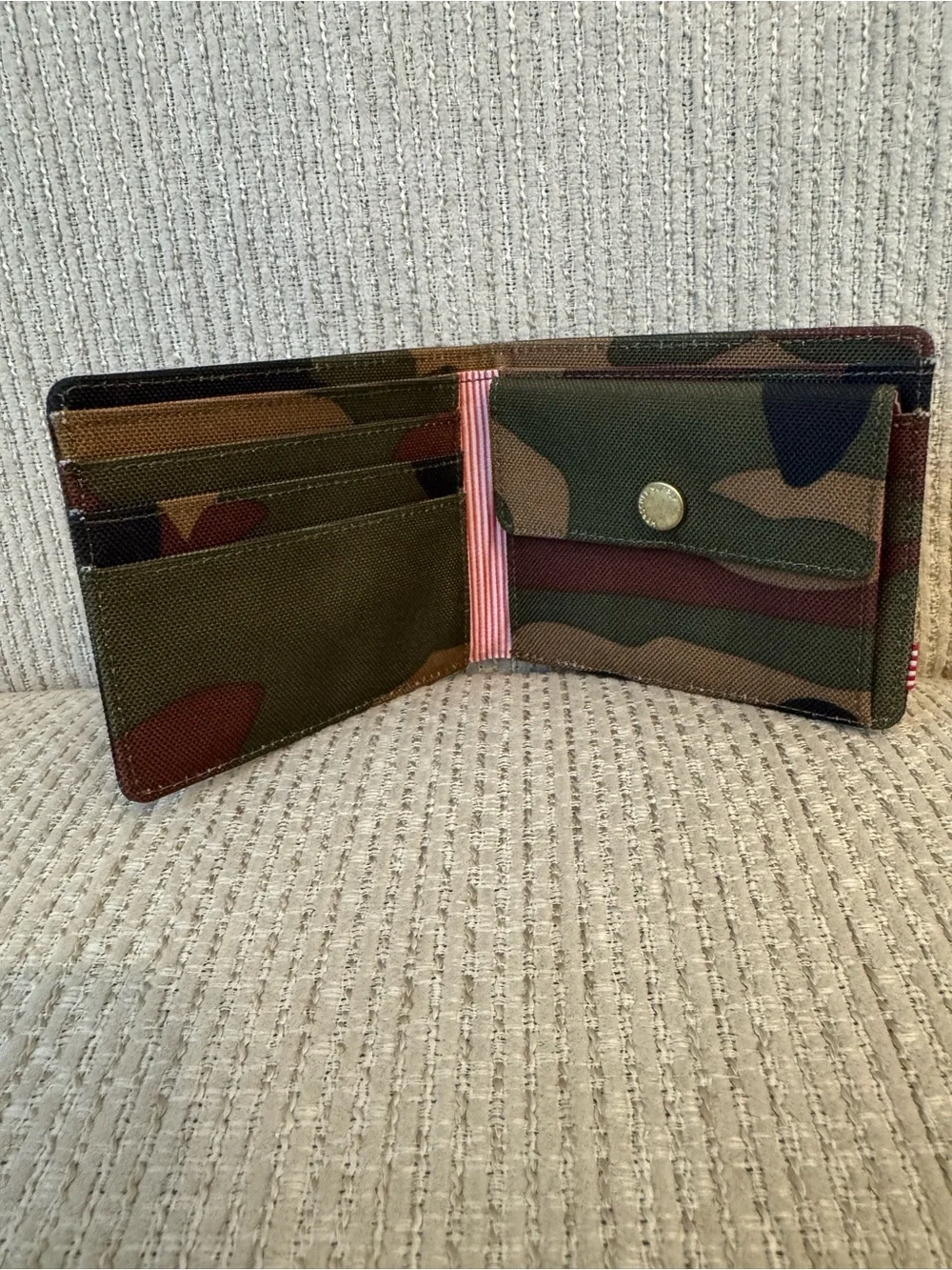 Herschel Supply Company canvas camo