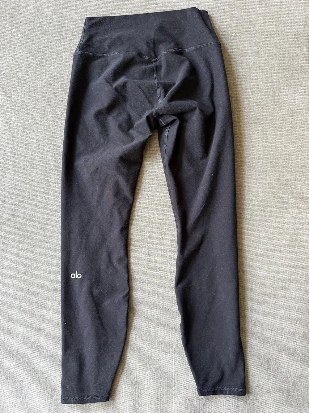ALO Yoga good preowned