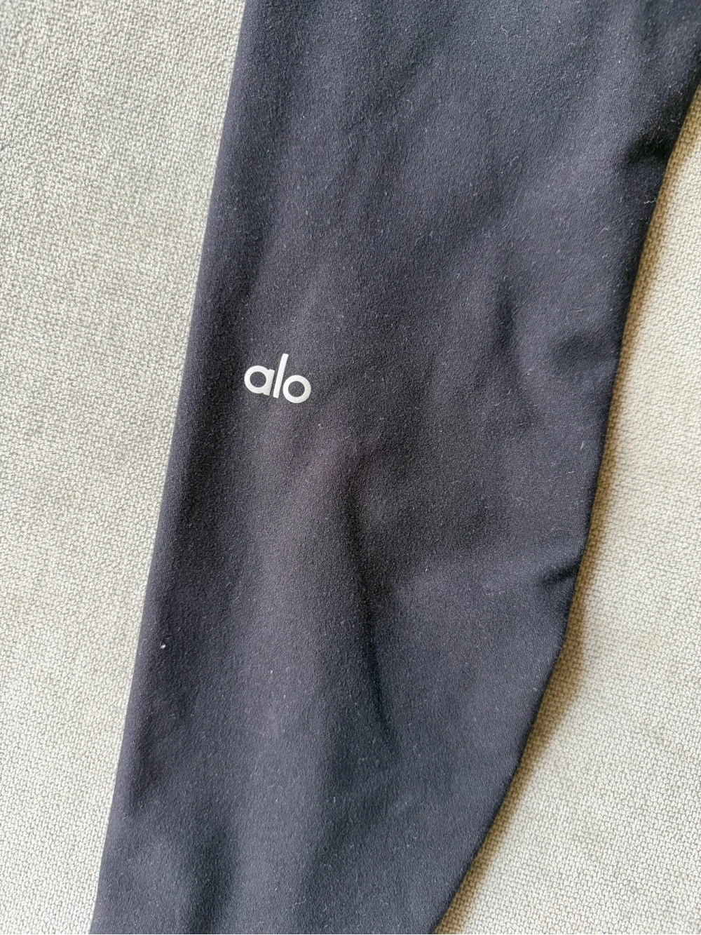 ALO Yoga good preowned
