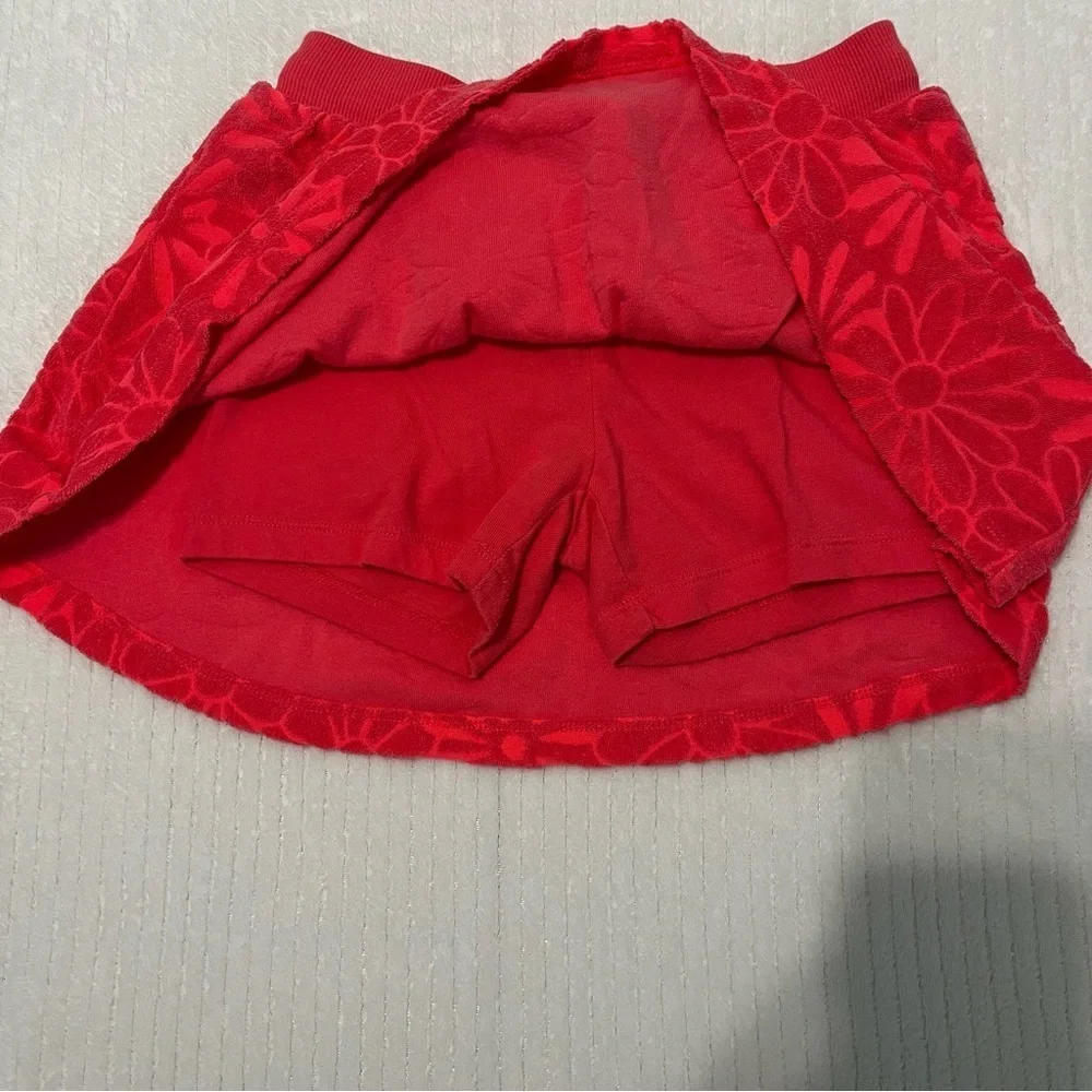 Old Navy vibrant stylish