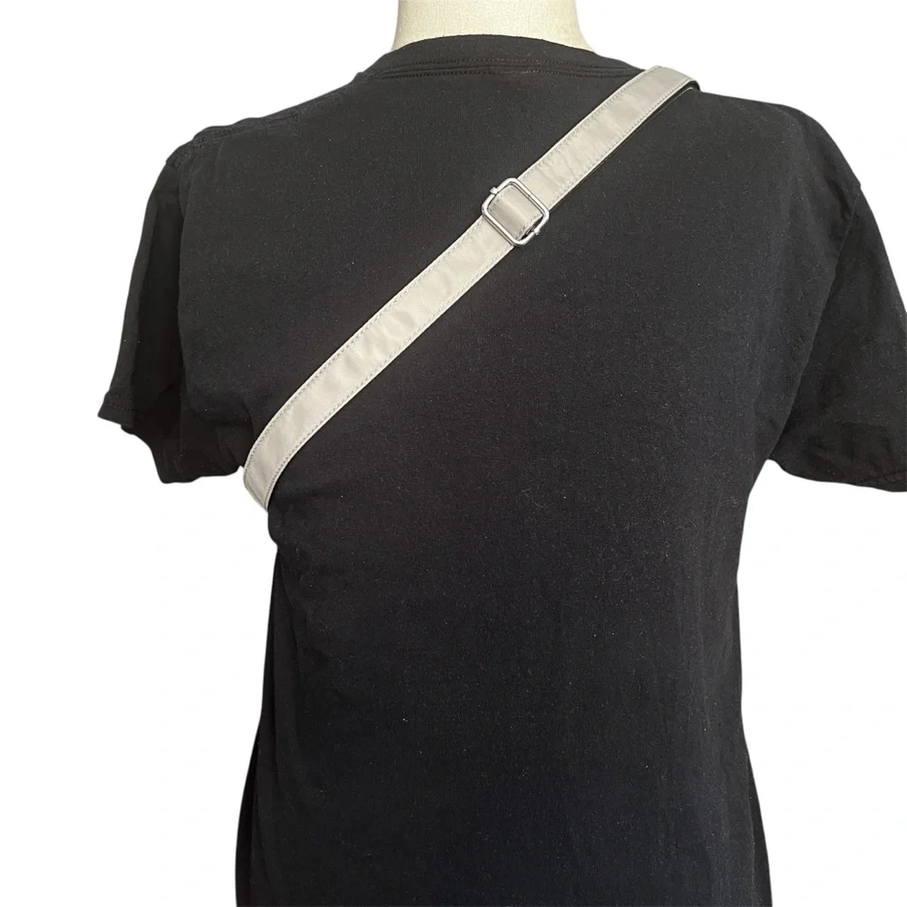 Inicat crossbody sling