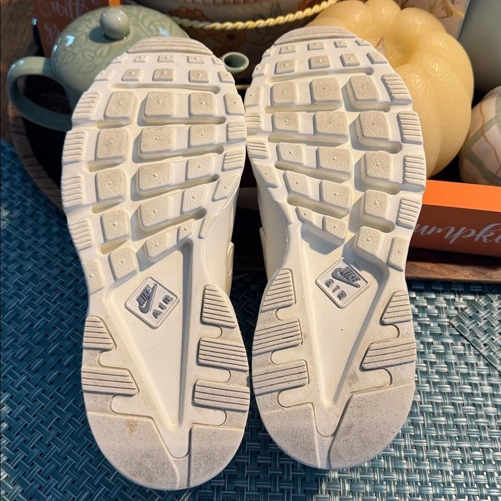 Nike Air Huarache Run Ultra-White-Size 7 - Youth Boys