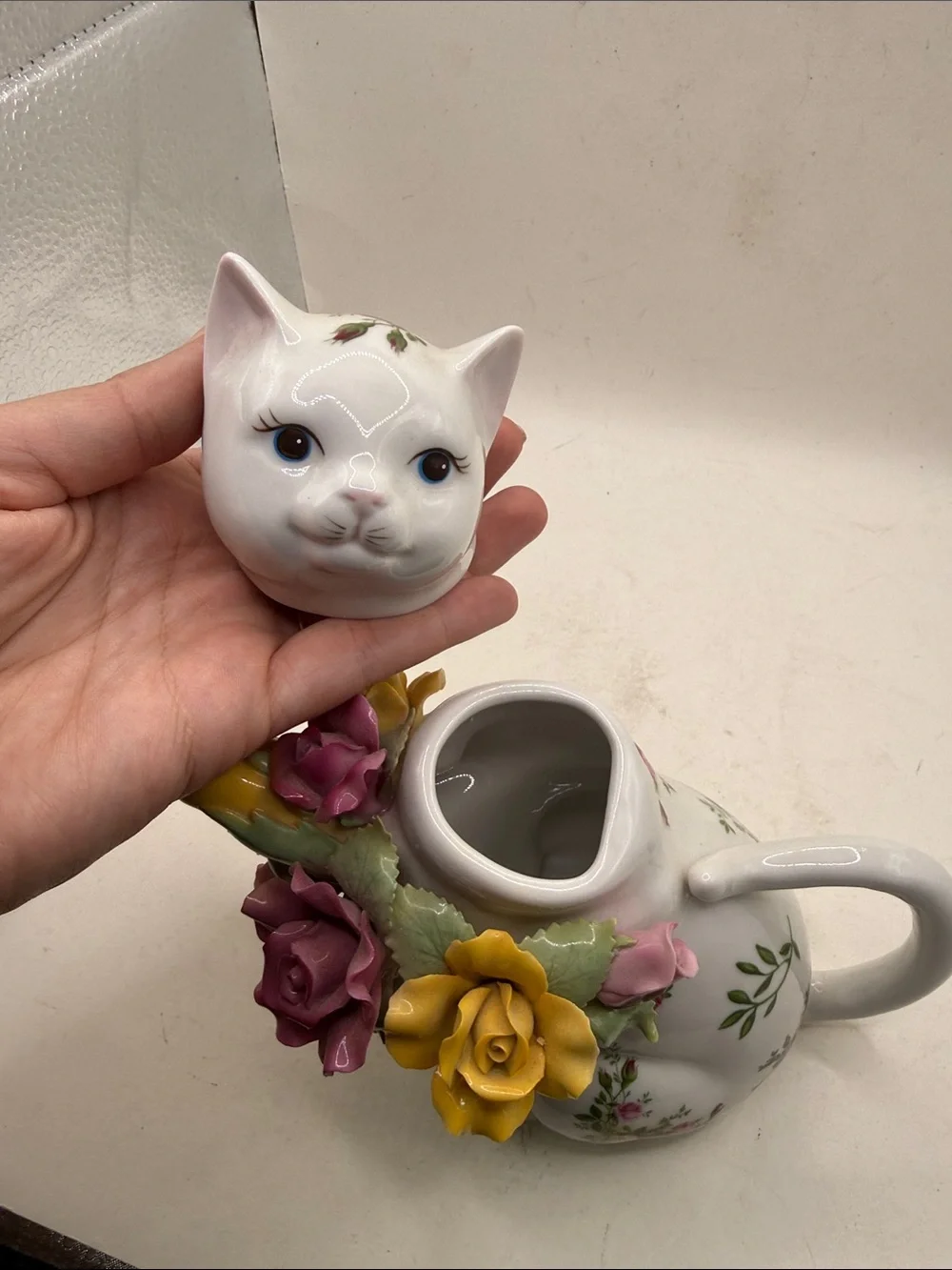 Royal Albert good preowned