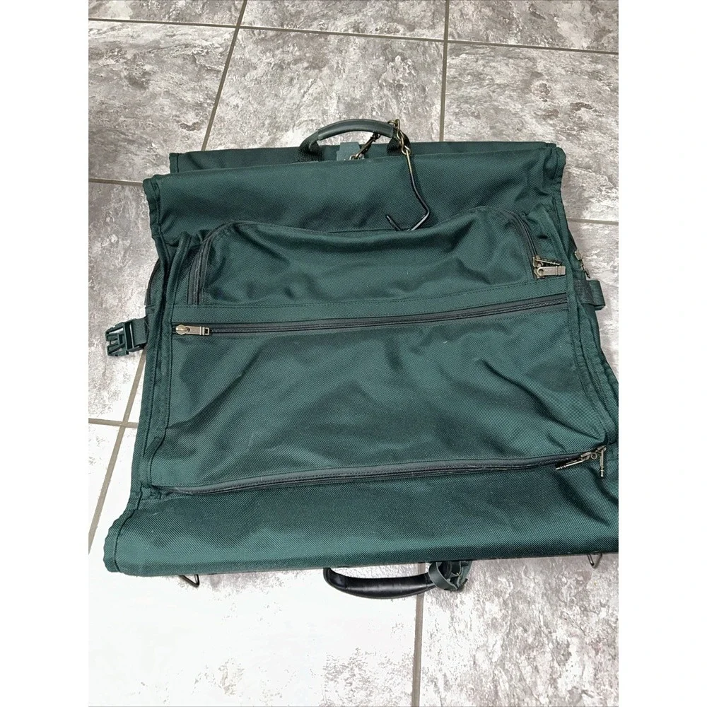Tumi alpha bi