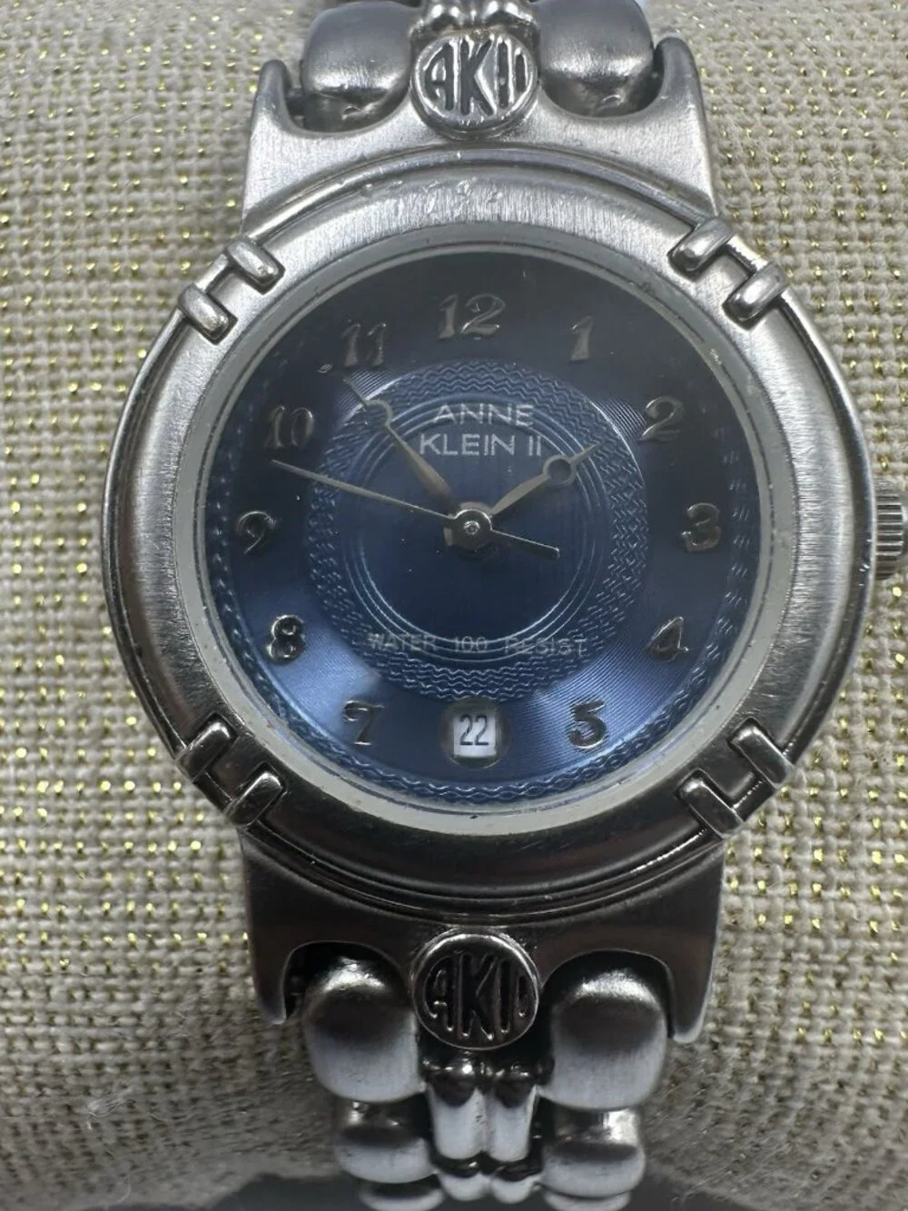 Anne Klein anne klein