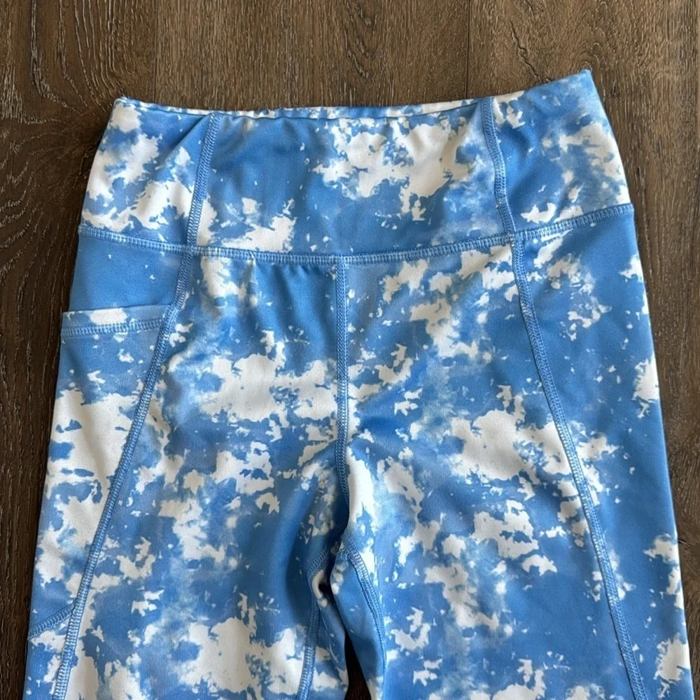 Vineyard Vines Leggings.  Girl’s size medium (10/12). Like new condition!