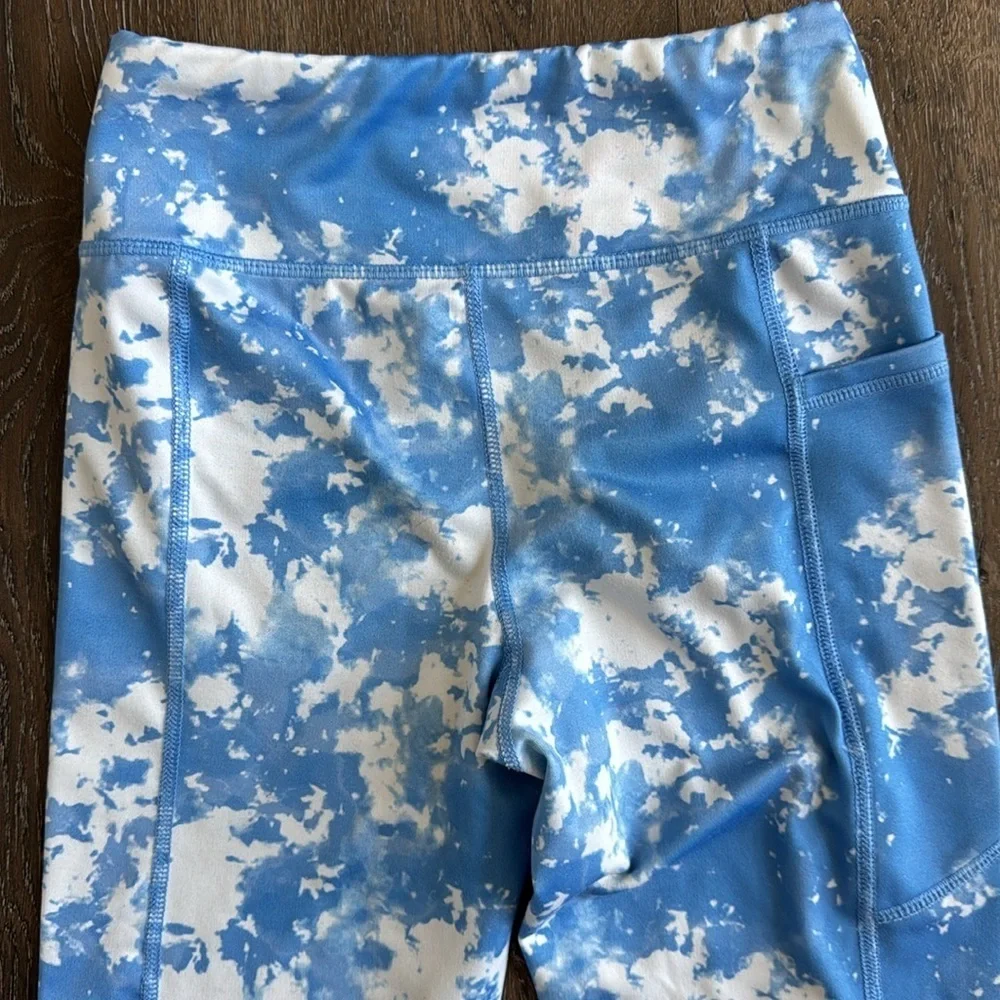 Vineyard Vines Leggings.  Girl’s size medium (10/12). Like new condition!
